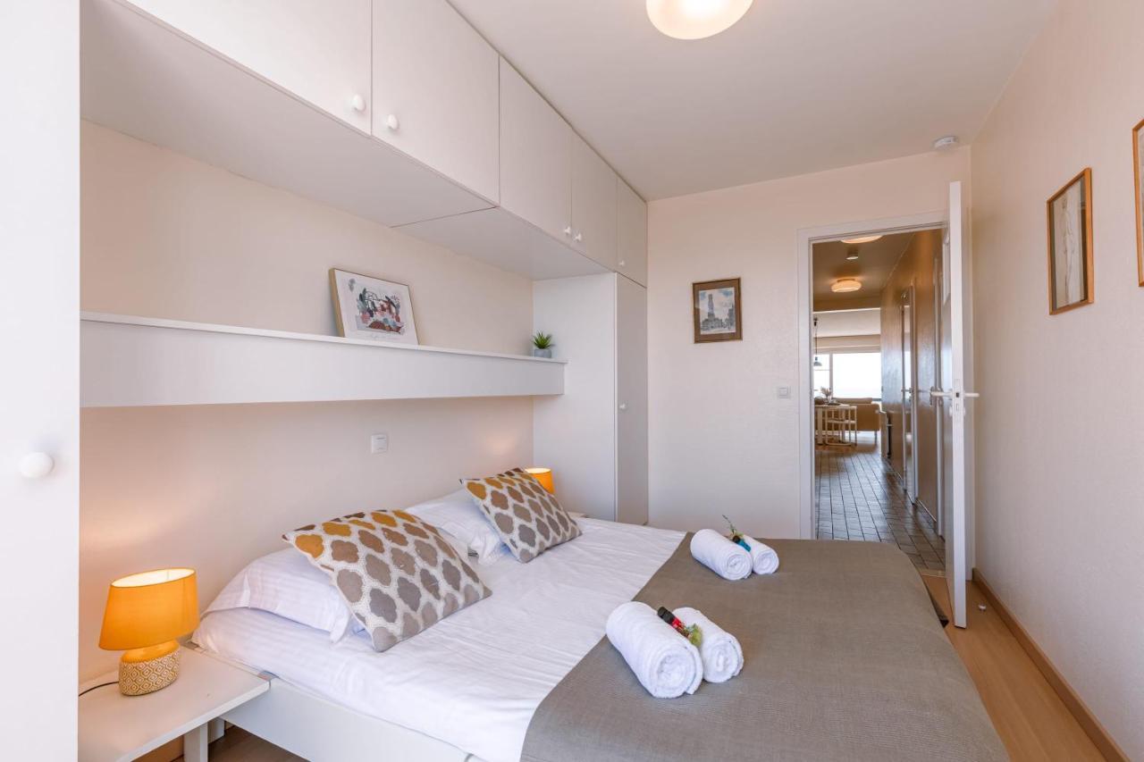Stunning Seaview Apt On 7Th Floor At Beachfront Knokke-Heist Bagian luar foto