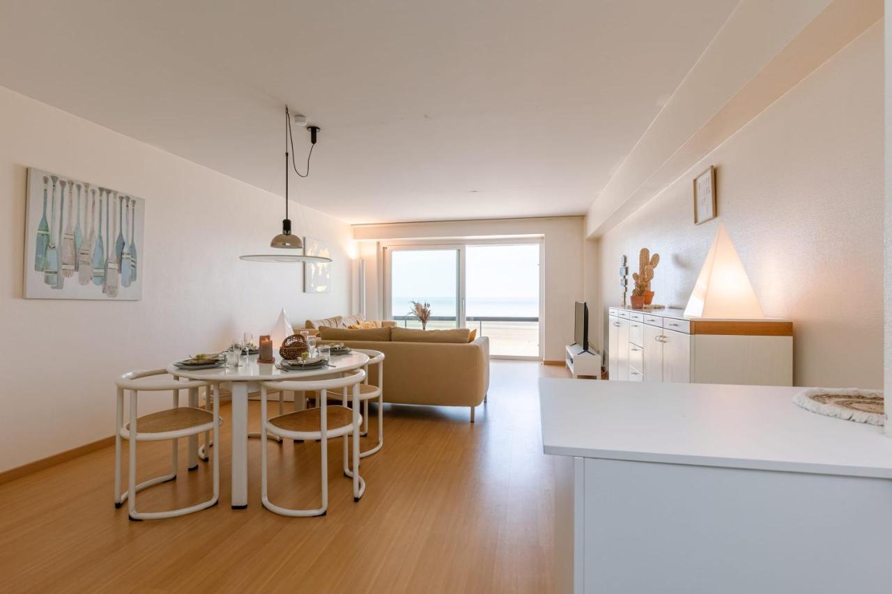 Stunning Seaview Apt On 7Th Floor At Beachfront Knokke-Heist Bagian luar foto